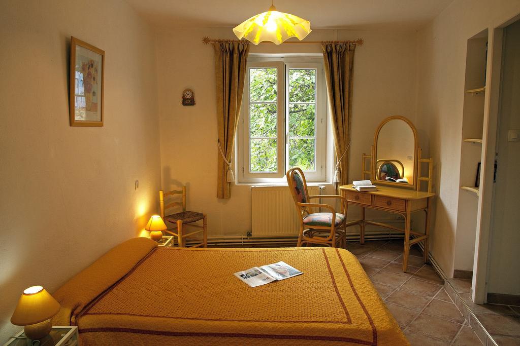 Moulin De Cornevis Bed And Breakfast プリヴァ 部屋 写真